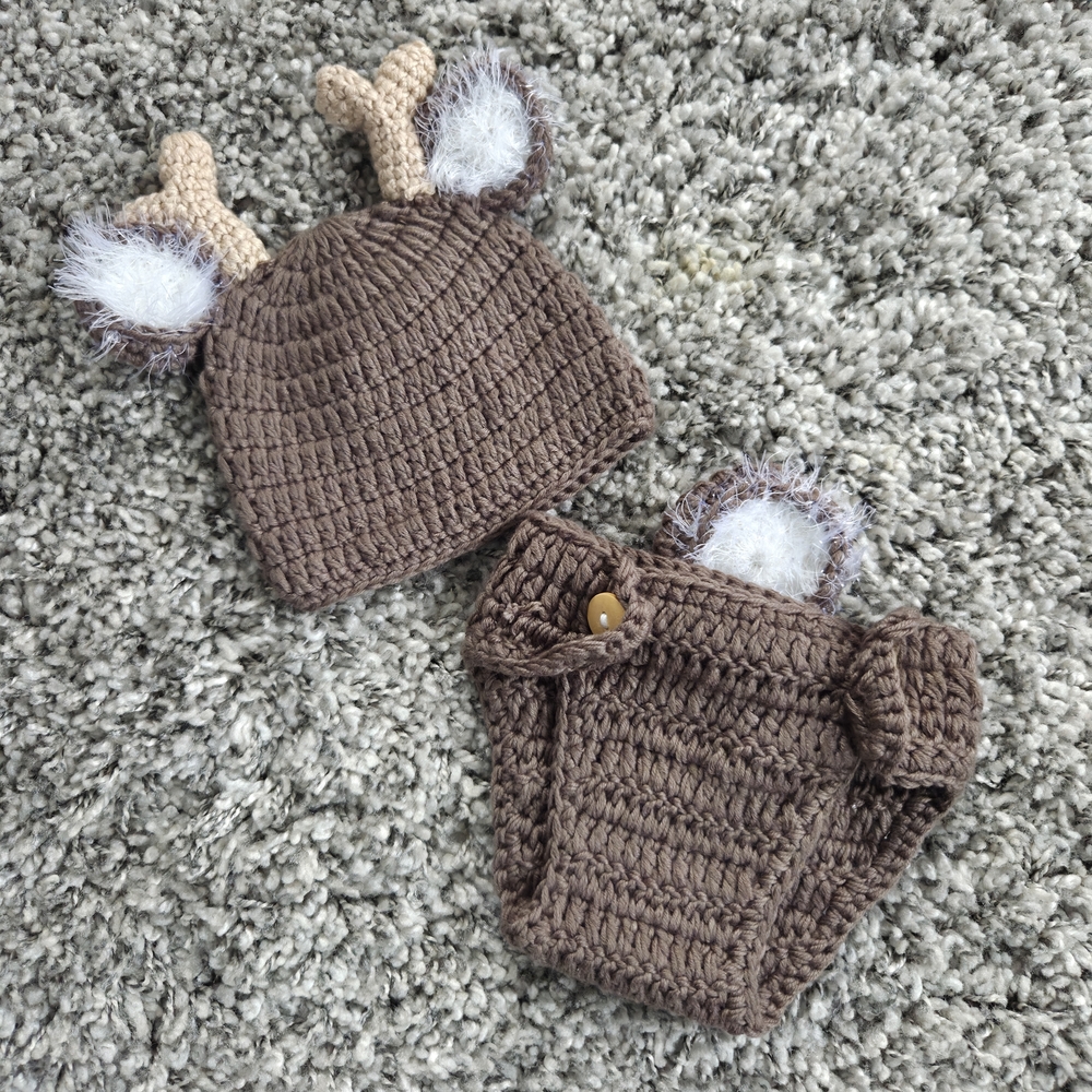 Adorable Brown Deer Knit Hat and Diaper Cover Set Photo Newborn